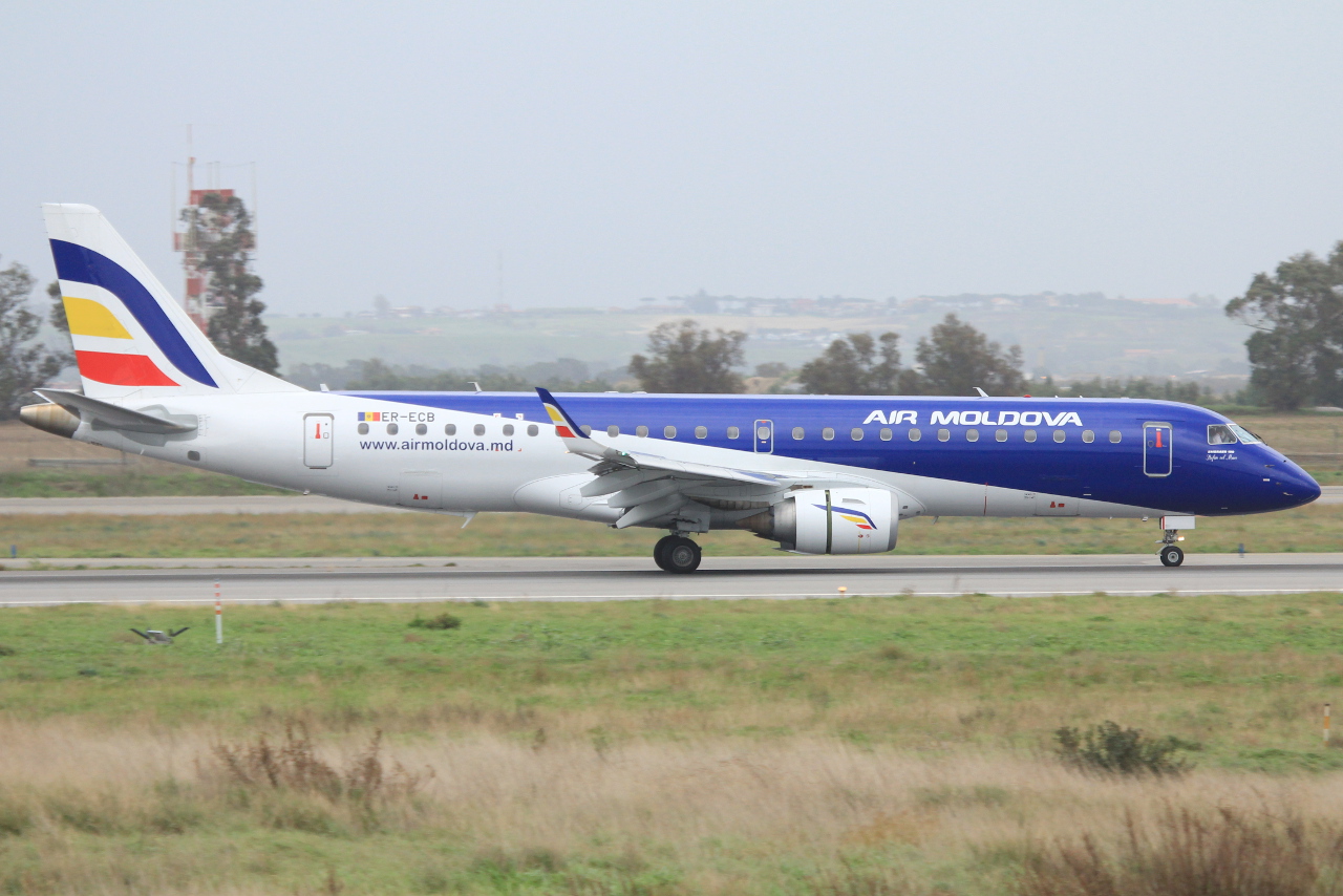 ER-ECB (cn 19000325) Embraer 190-100LR