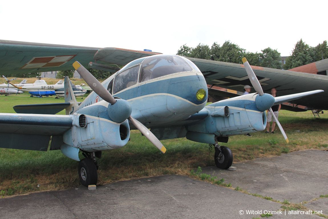 SP-LXH · Let Ae-145 Super Aero · (EPKC)