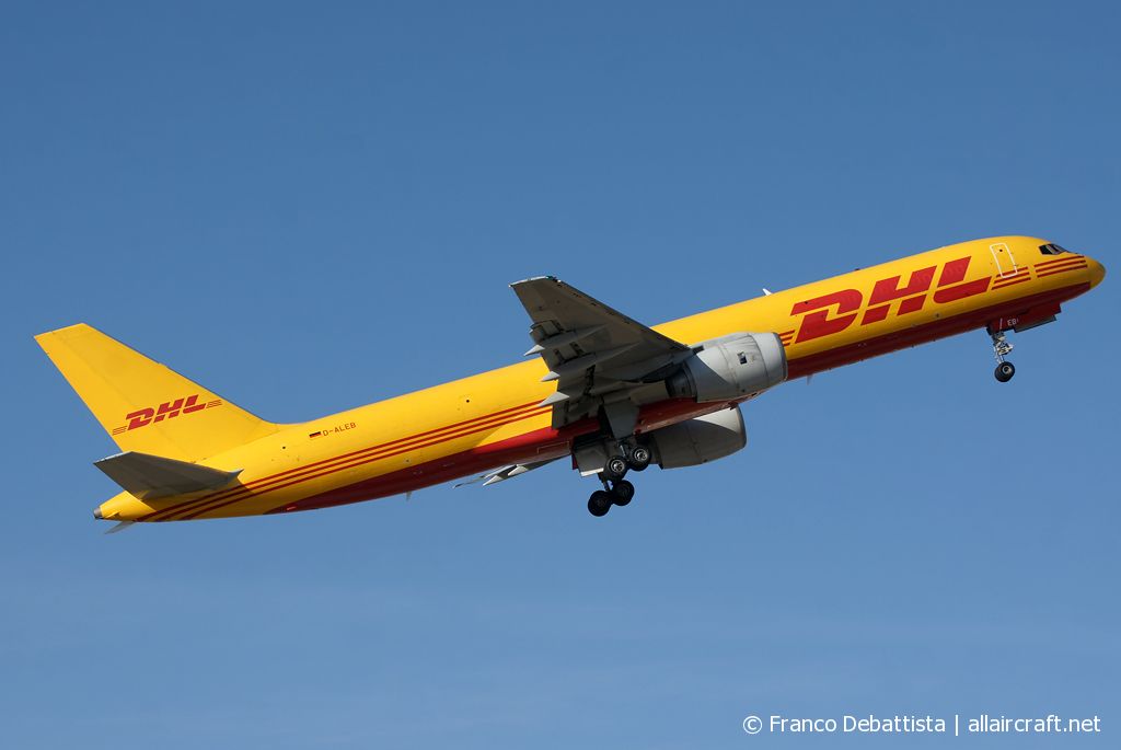 D-ALEB · Boeing 757-236(SF) · (MLA / LMML)