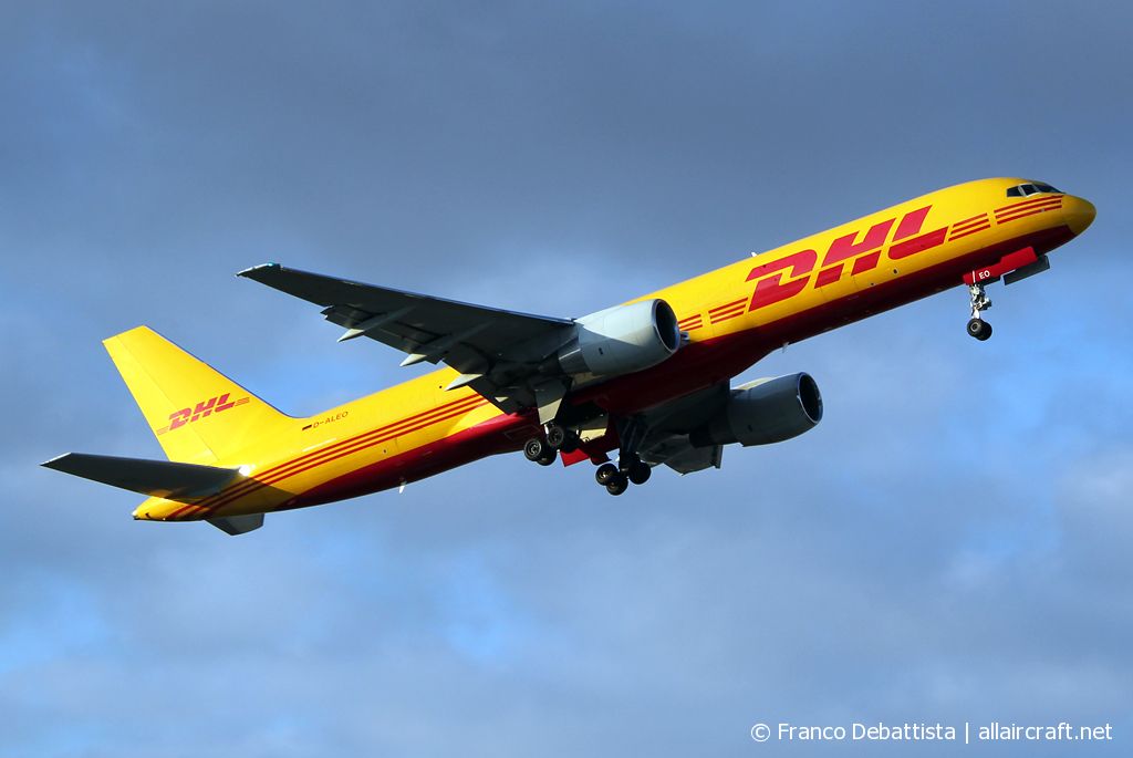 D-ALEO (29443) 1998 Boeing 757-2Q8(F)