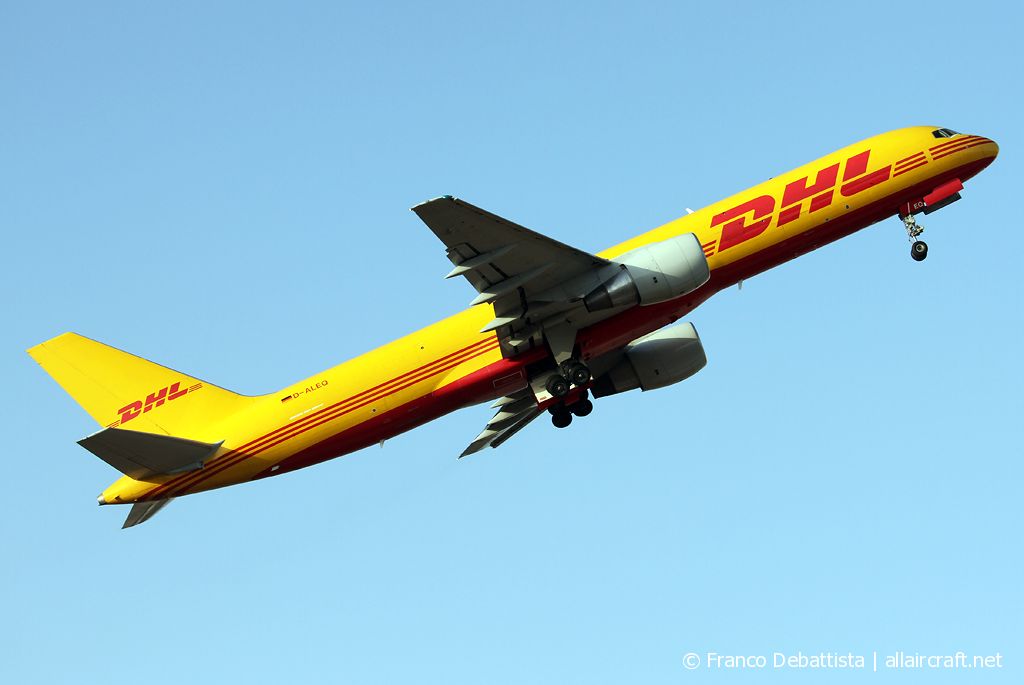 D-ALEQ (26332) 1995 Boeing 757-2Q8(PCF)