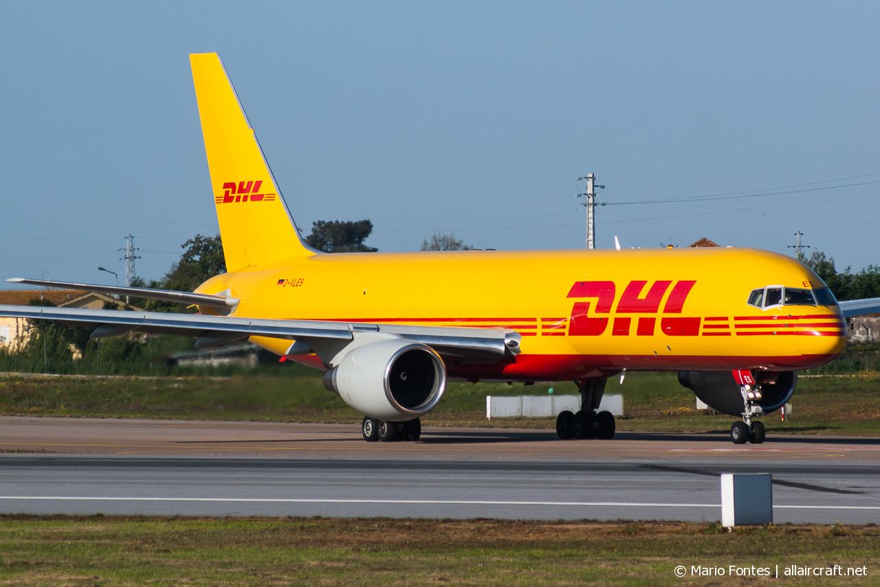 D-ALES (29442) 1998 Boeing 757-2Q8(PCF)