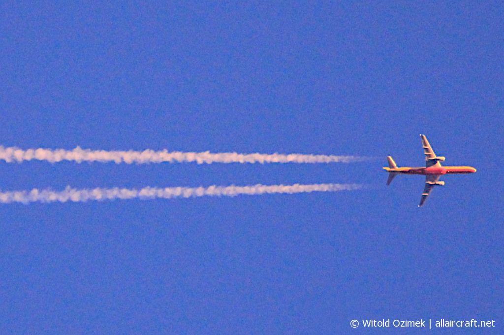 D-ALEC (22175) 1983 Boeing 757-236(SF)