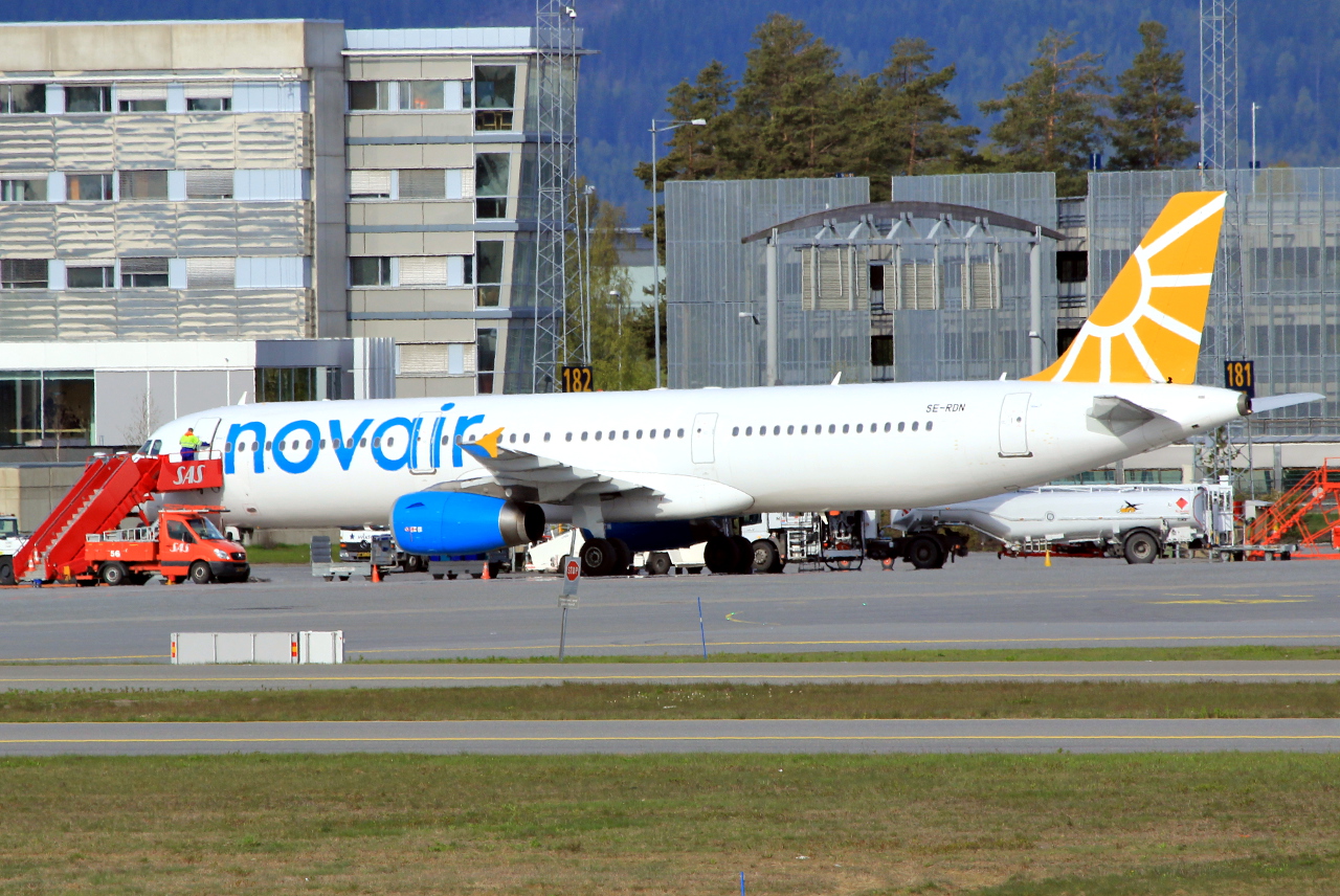 SE-RDN · Airbus A321-231 · (OSL / ENGM)