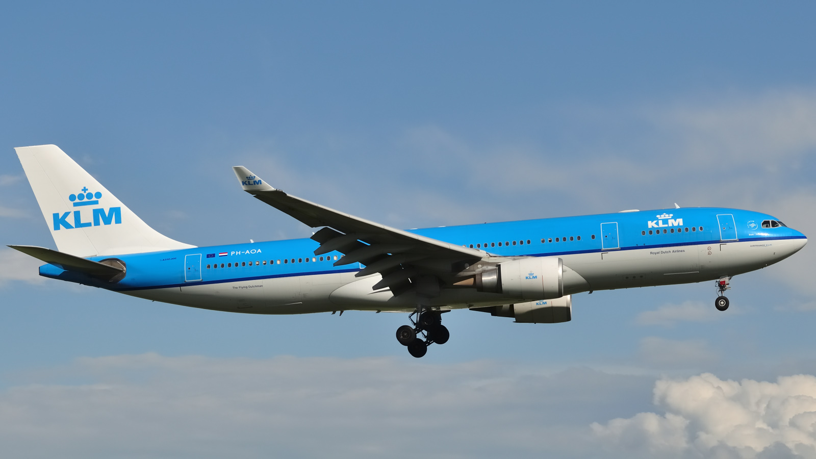 PH-AOA (682) 2005 Airbus A330-203