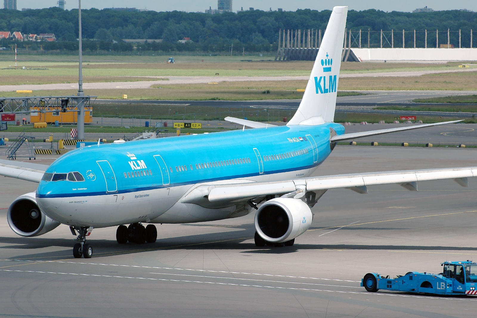 PH-AOA · Airbus A330-203 · (AMS / EHAM)