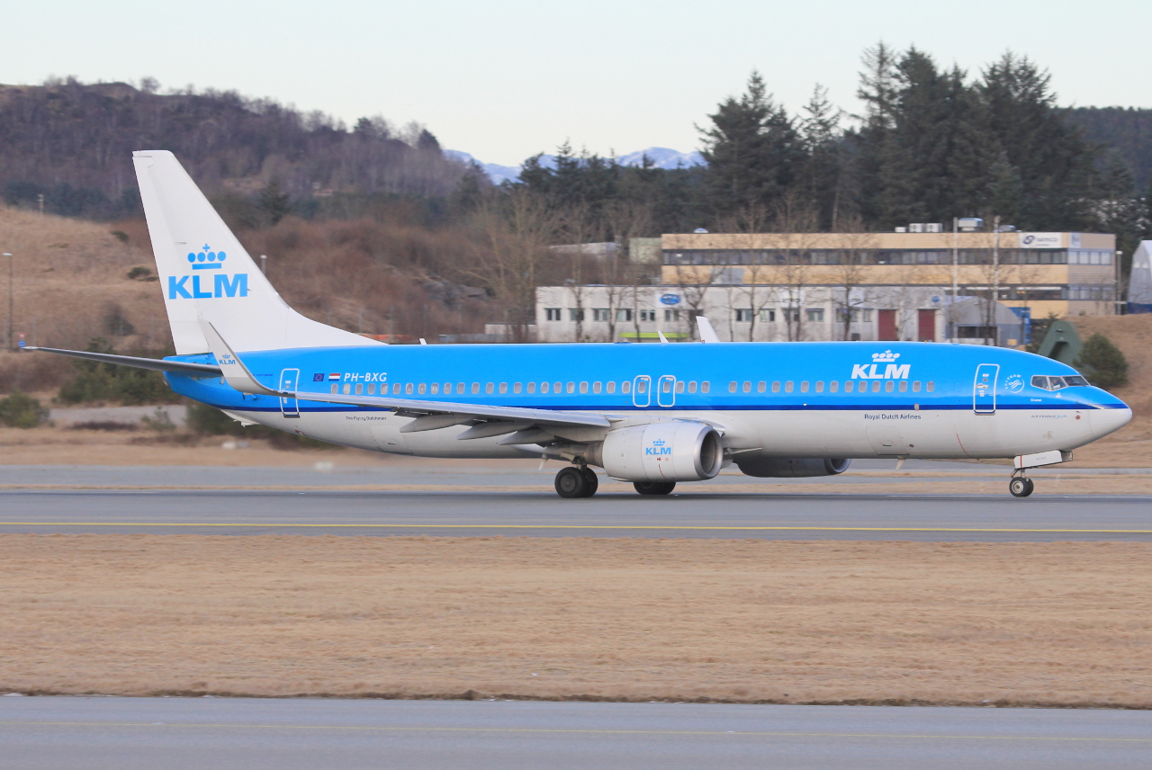 PH-BXG · Boeing 737-8K2(WL) · (SVG / ENZV)