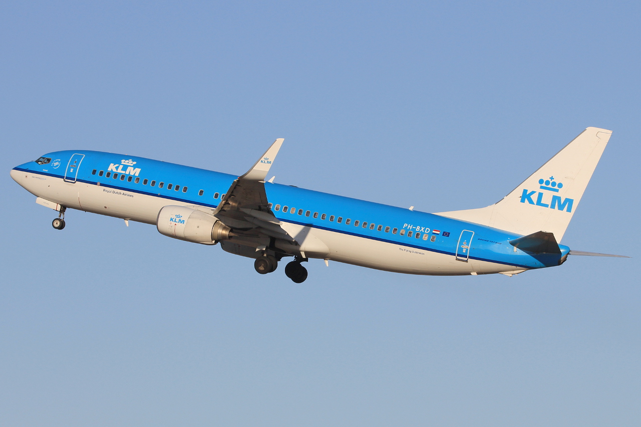 PH-BXD · Boeing 737-8K2(WL) · (SVG / ENZV)