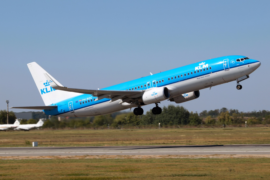 PH-BGC (30361) 2008 Boeing 737-8K2(WL)