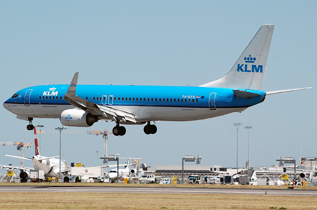PH-BXN · Boeing 737-8K2(WL) · (LIS/ LPPT)