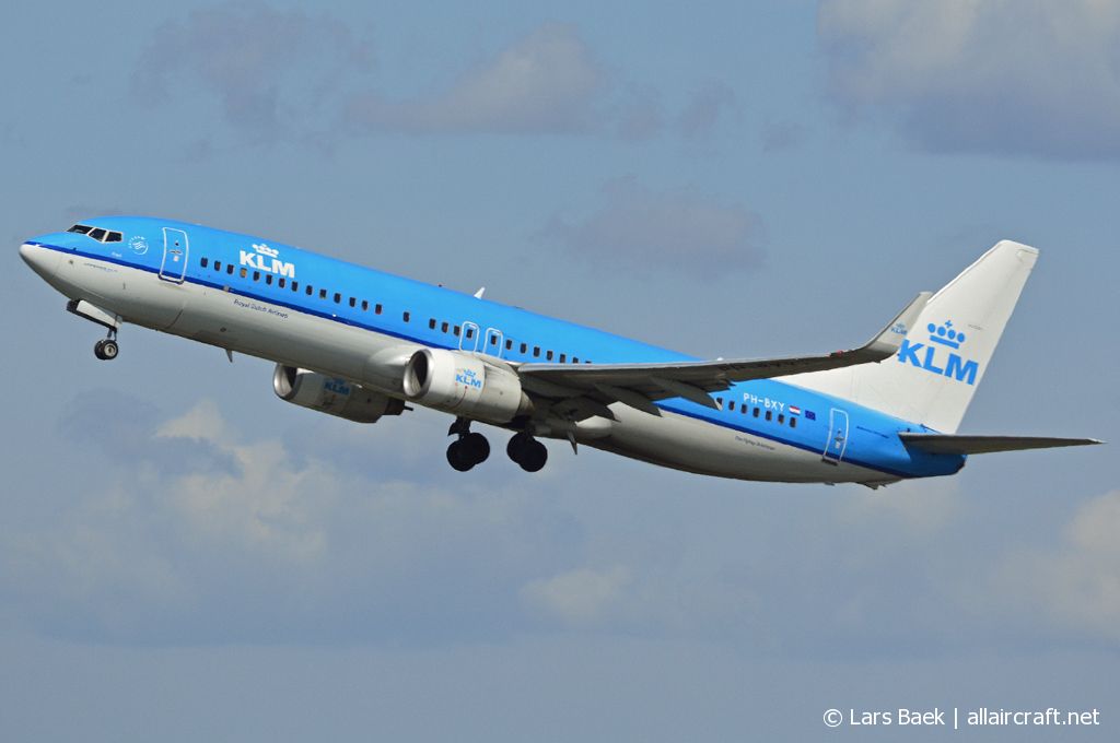 PH-BXY (30372) 2008 Boeing 737-8K2(WL)
