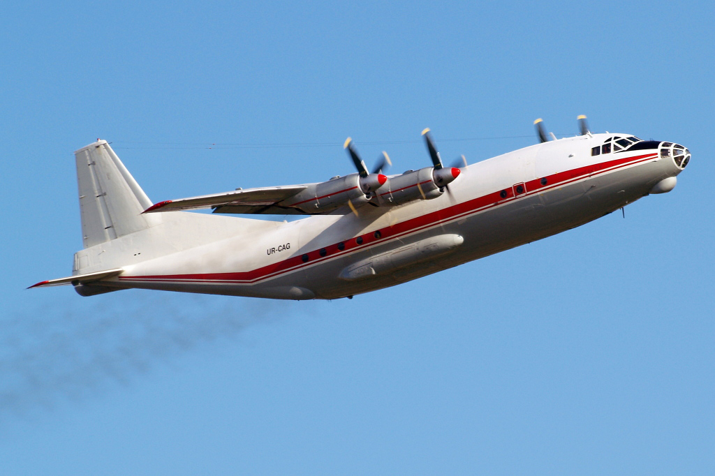 UR-CAG (9346904) 1969 Antonov An-12BK