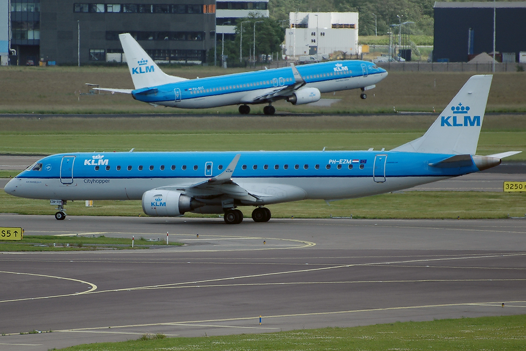 PH-EZM · Embraer 190-100STD · (AMS / EHAM)
