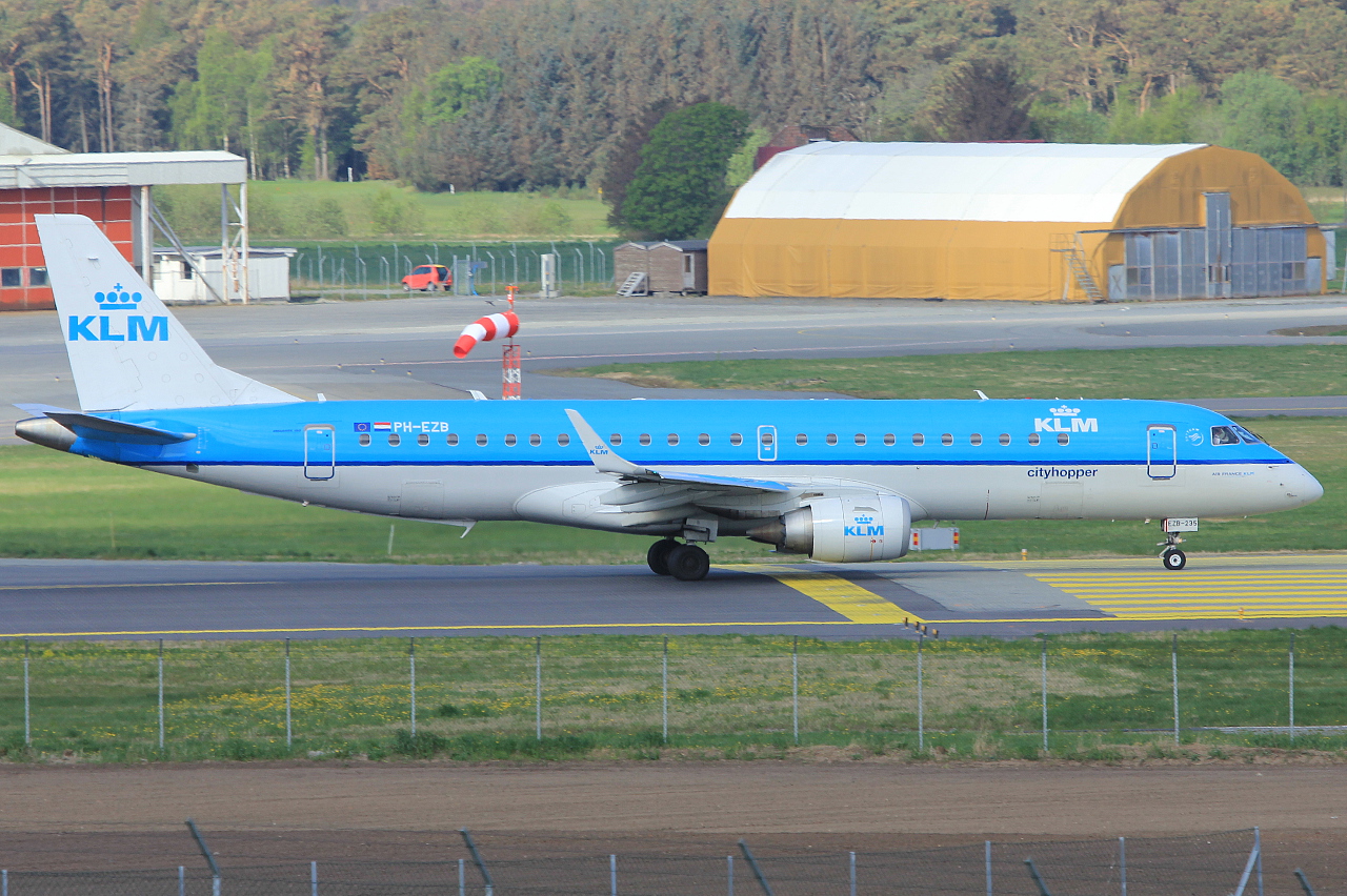 PH-EZB (19000235) Embraer 190-100STD