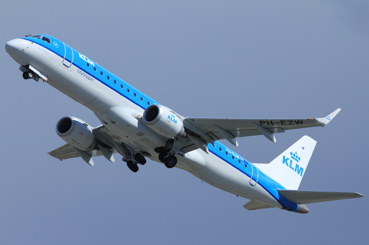PH-EZW · Embraer 190-100STD · (TRD / ENVA)