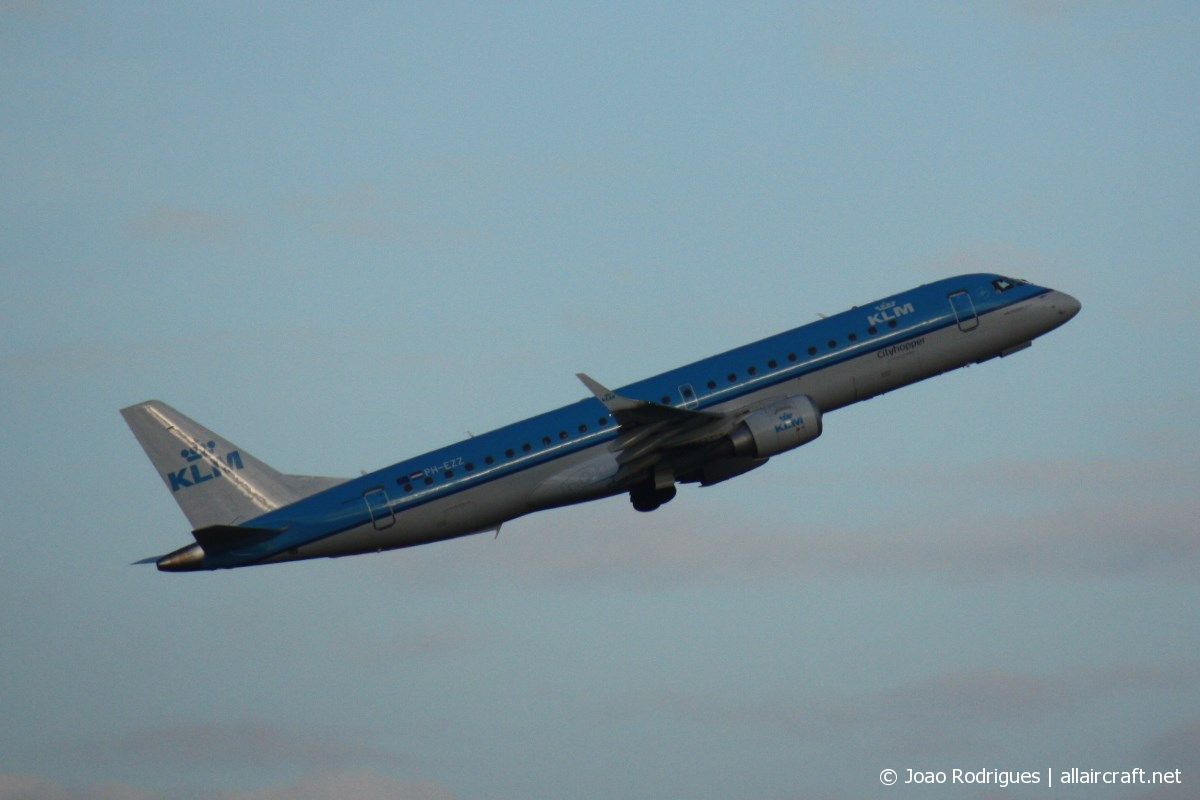 PH-EZZ (19000654) Embraer 190-100STD
