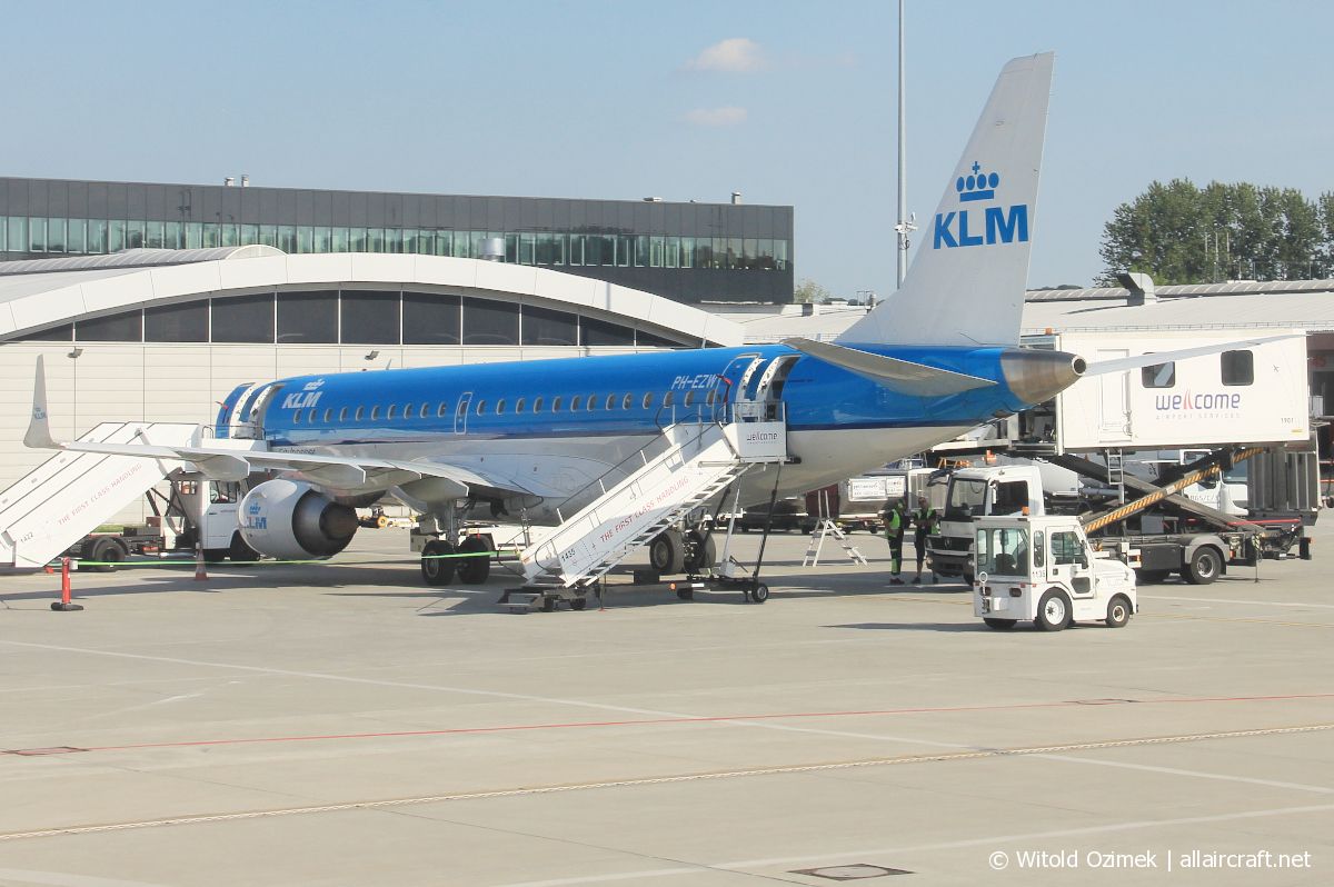 PH-EZW (190005339) Embraer 190-100STD