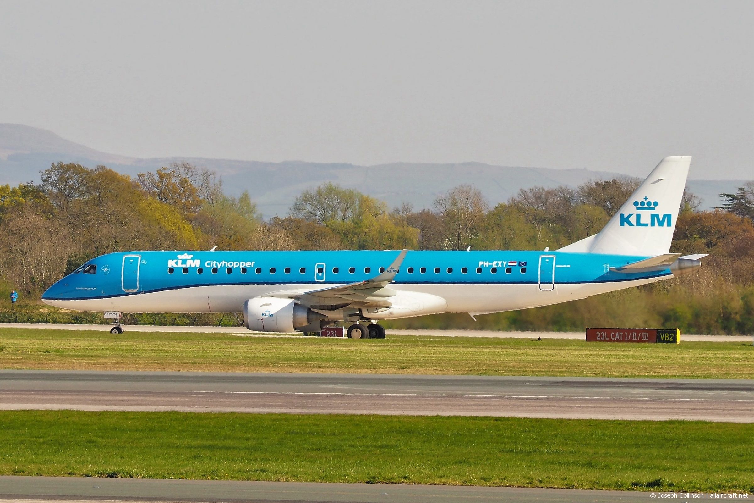 PH-EXY · Embraer 190-100STD · (MAN / EGCC)