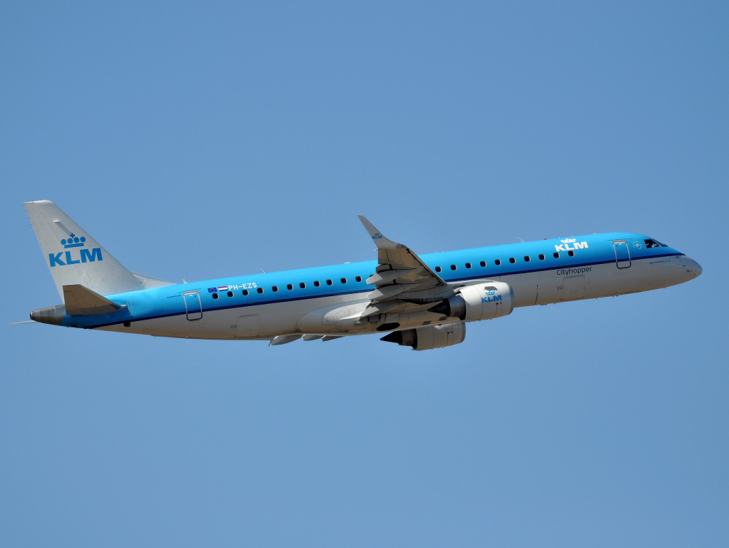 PH-EZS (19000380) Embraer 190-100STD