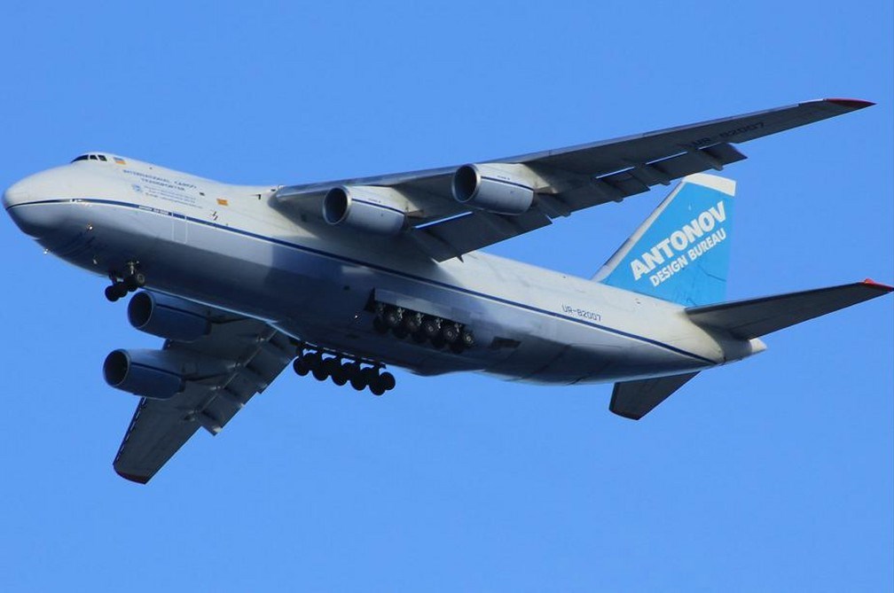 UR-82007 · Antonov An-124-100 Ruslan · (LPA / GCLP)