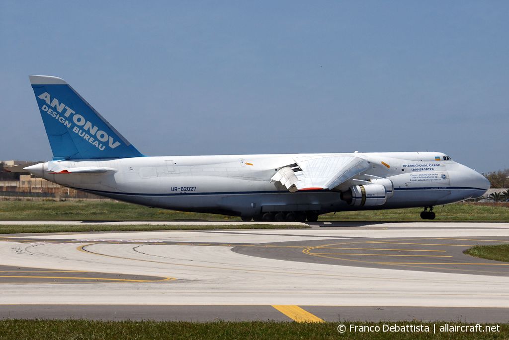 UR-82027 (19530502288) 1990 Antonov An-124-100