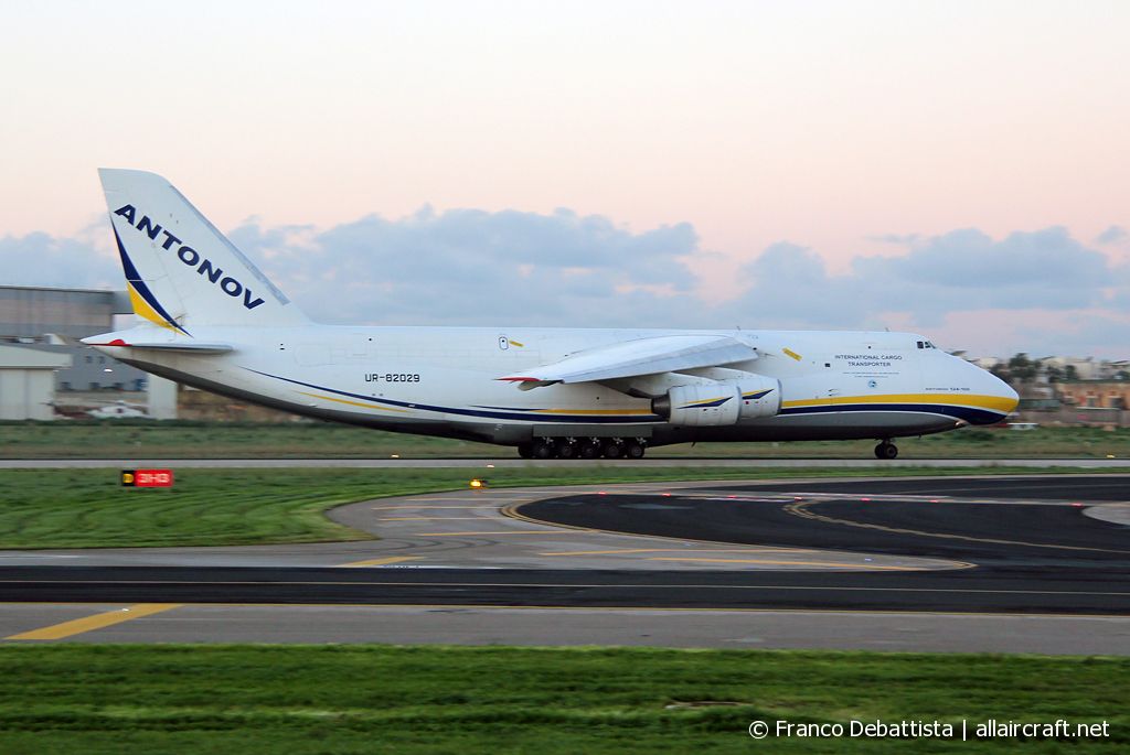 UR-82029 (19530502630) 1991 Antonov An-124-100