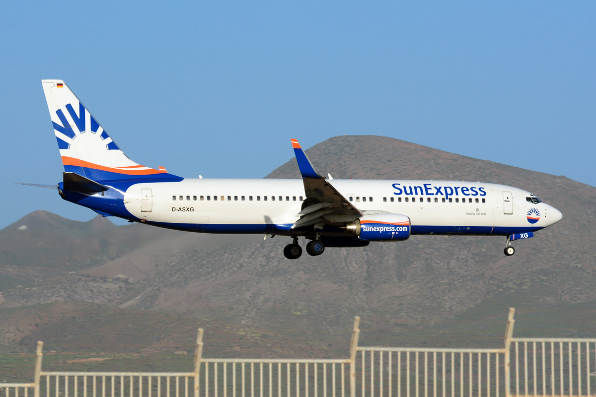D-ASXG (32366) 2002 Boeing 737-8CX(WL)