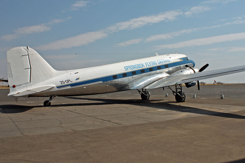 ZS-GPL · Douglas DC-3 · (QRA / FAGM)