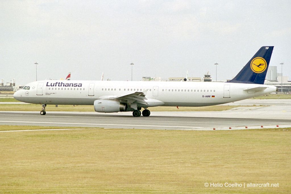 D-AIRF · Airbus A321-131 · (LIS / LPPT)