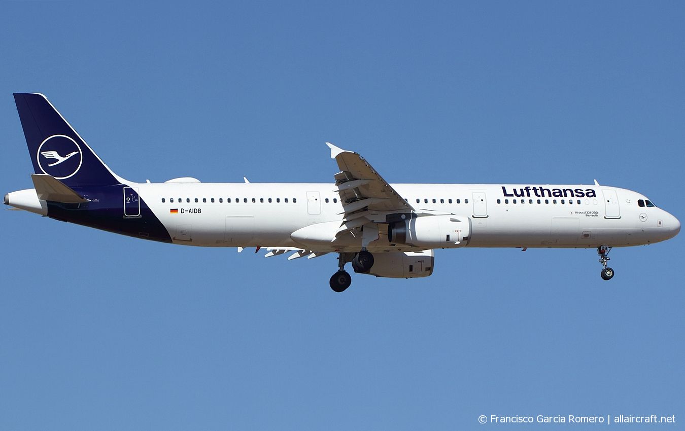 D-AIDB · Airbus A321-231 · (LPA / GCLP)