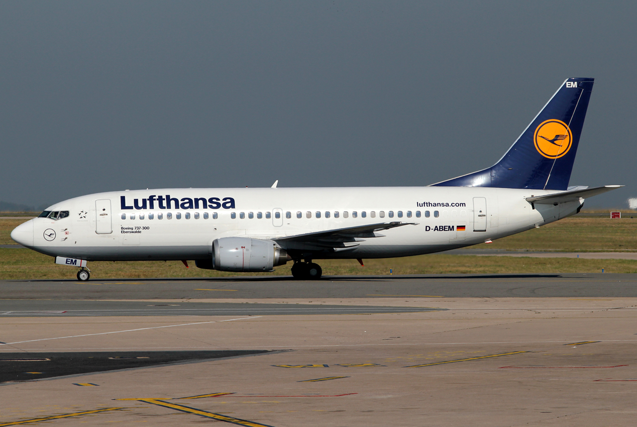 D-ABEM · Boeing 737-330 · (CDG / LFPG)