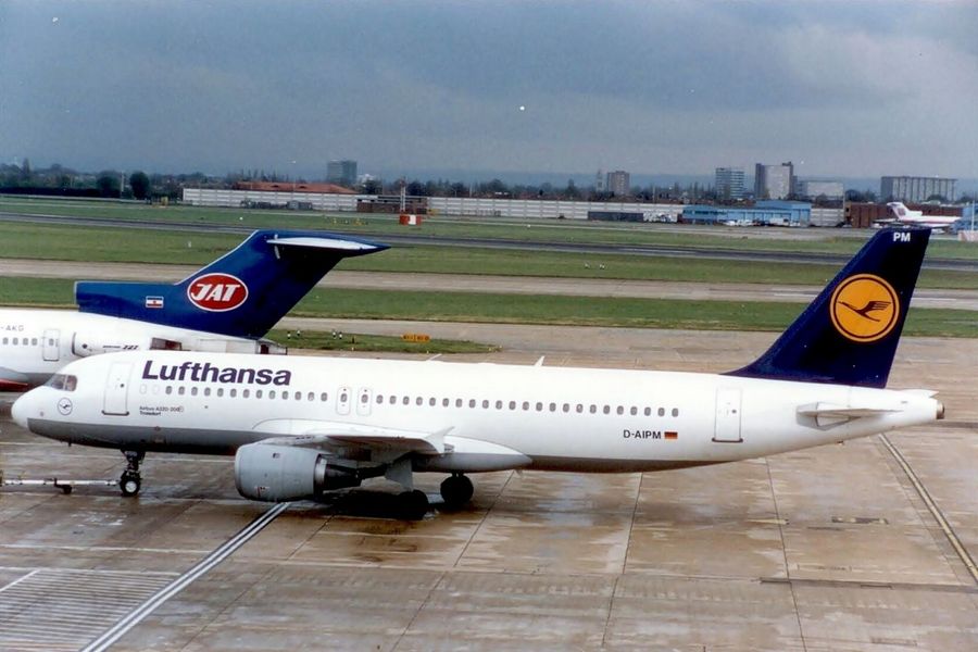 D-AIPM (104) 1990 Airbus A320-211