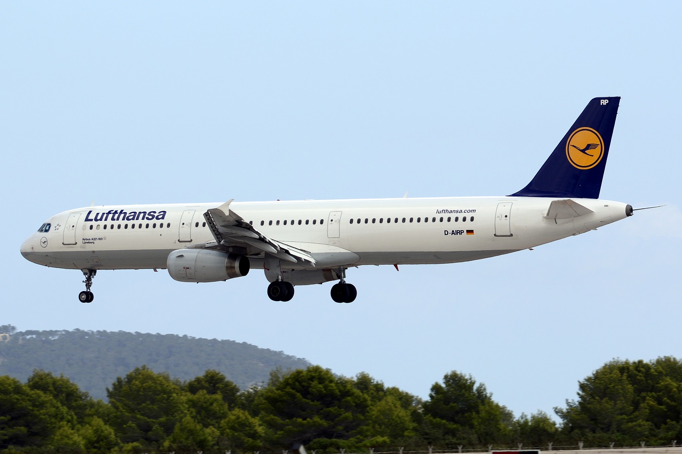 D-AIRP · Airbus A321-131 · (IBZ / LEIB)