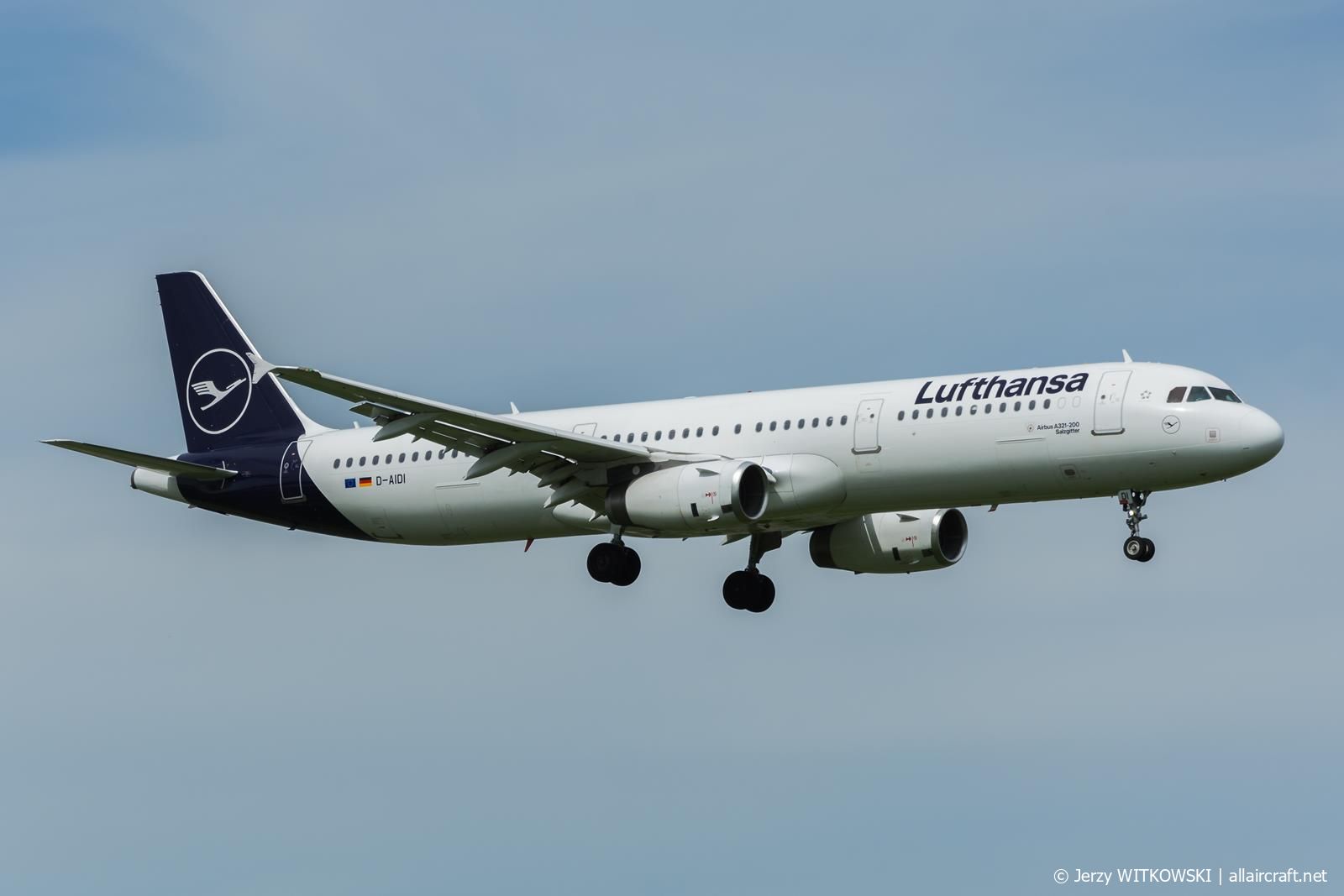 D-AIDI · Airbus A321-231 · (WAW / EPWA)