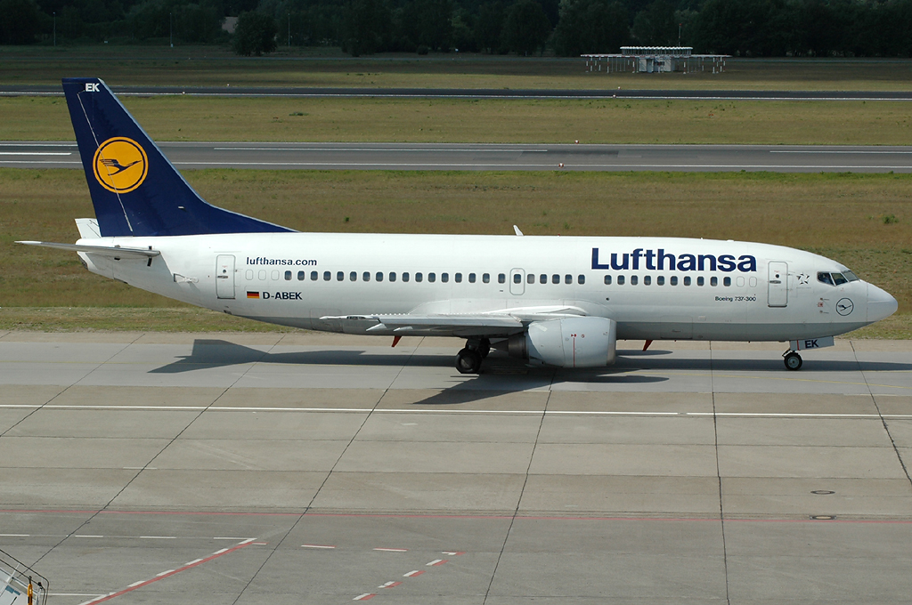 D-ABEK · Boeing 737-330 · (TXT / EDDT)