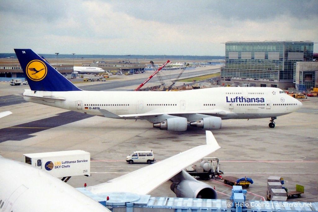 D-ABTA (24285) 1989 Boeing 747-430(M)
