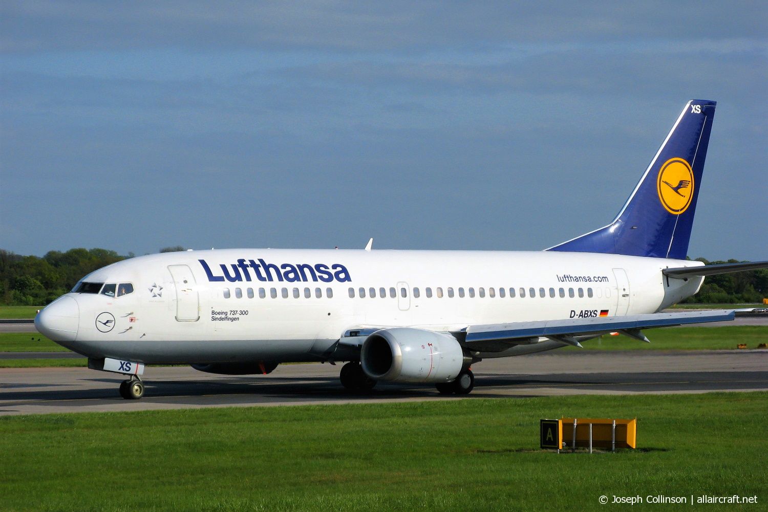 D-ABXS · Boeing 737-330 · (MAN / EGCC)