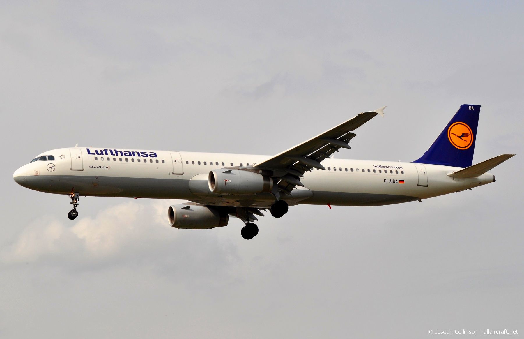 D-AIDA · Airbus A321-231 · (LHR / EGLL)
