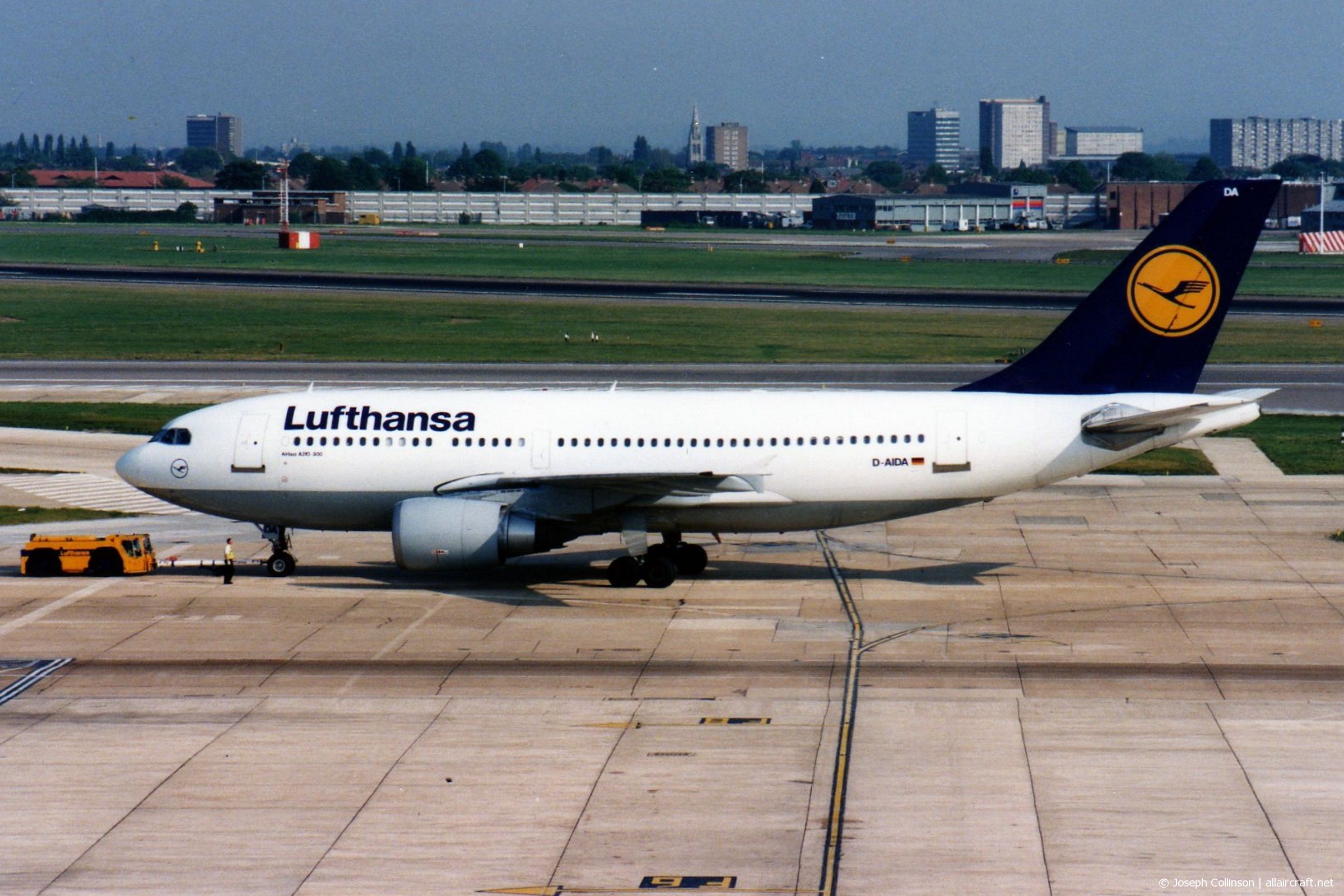 D-AIDA · Airbus A310-304 · (LHR / EGLL)