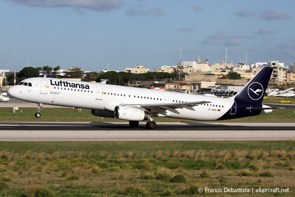 D-AIDD (4585) 2011 Airbus A321-231