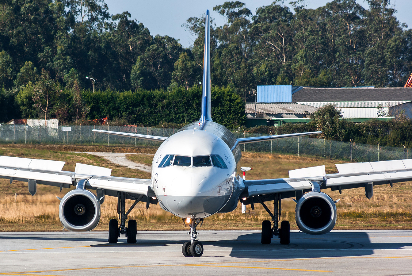 D-AIDL (4881) 2011 Airbus A321-231