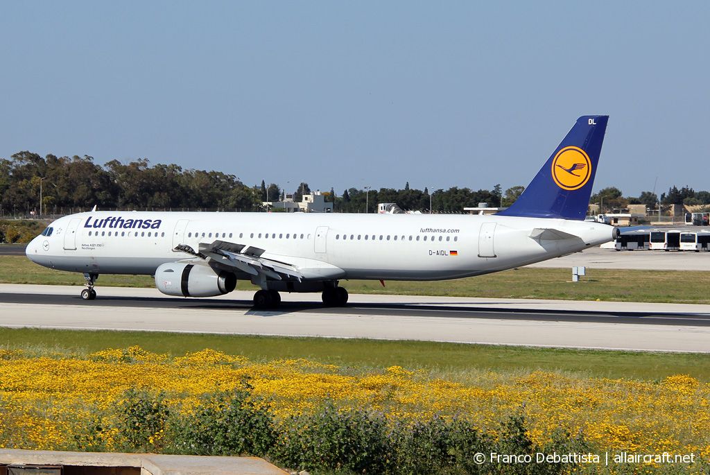 D-AIDL · Airbus A321-231 · (MLA / LMML)