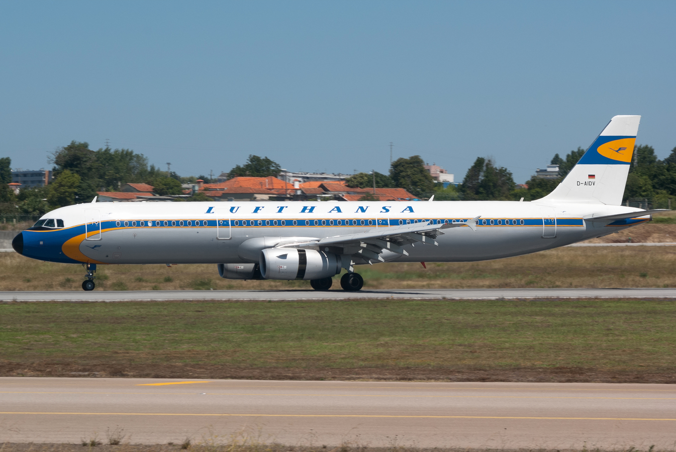 D-AIDV (5413) 2012 Airbus A321-231
