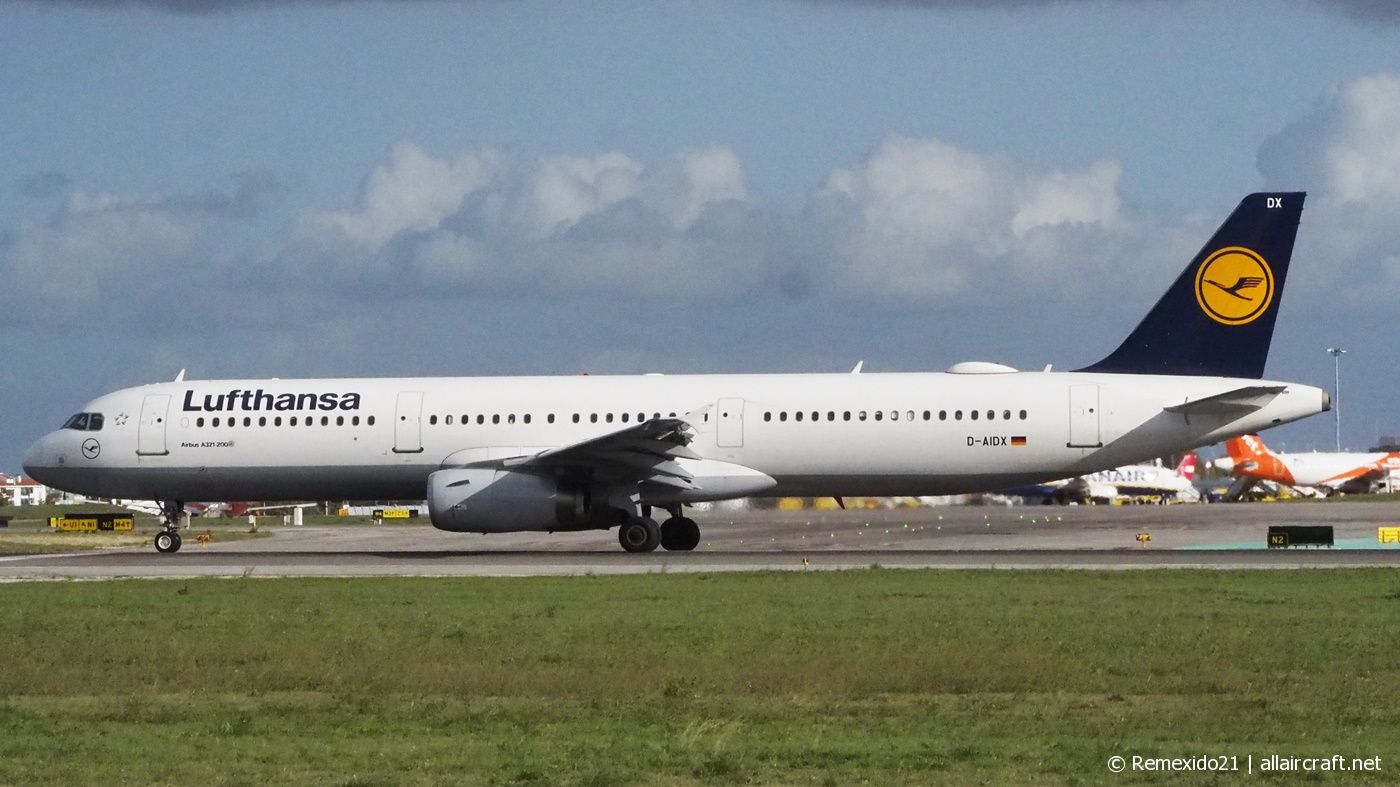 D-AIDX (6451) 2015 Airbus A321-231
