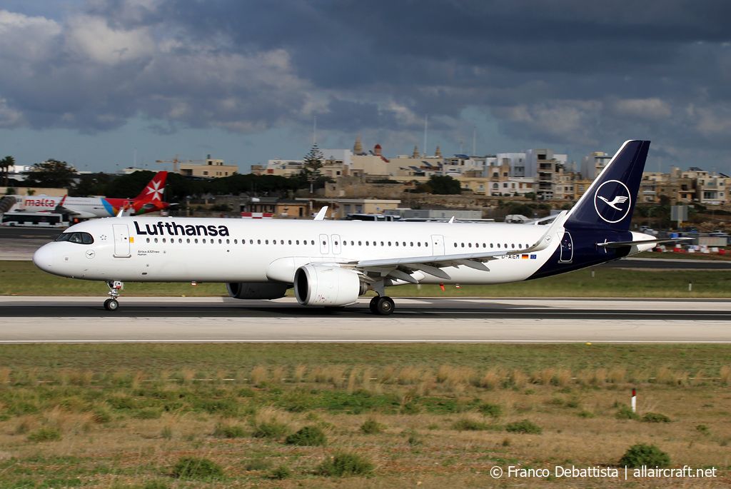 D-AIEM (10817) 2021 Airbus A321-271NX