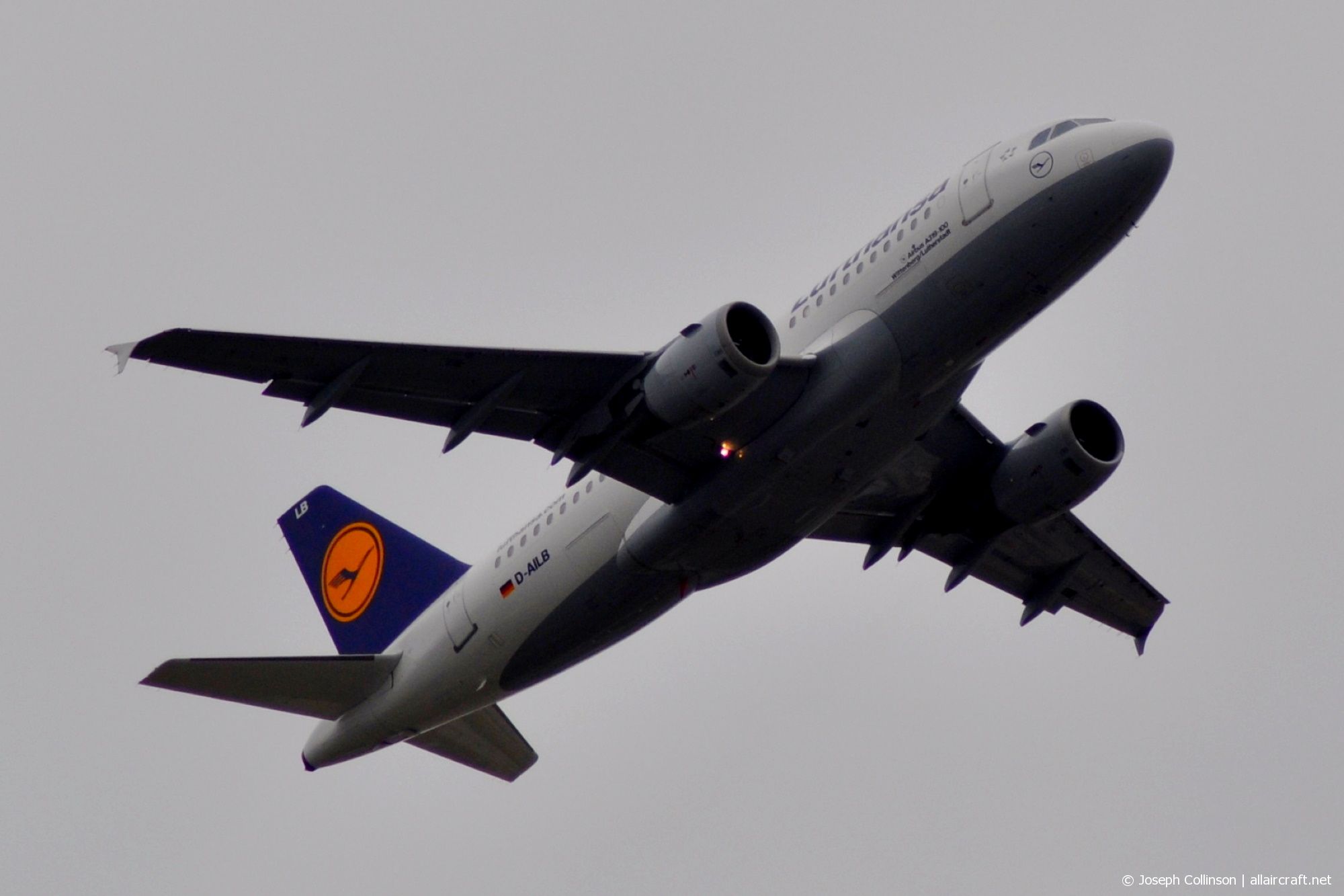 D-AILB · Airbus A319-114 · (LHR / EGLL)