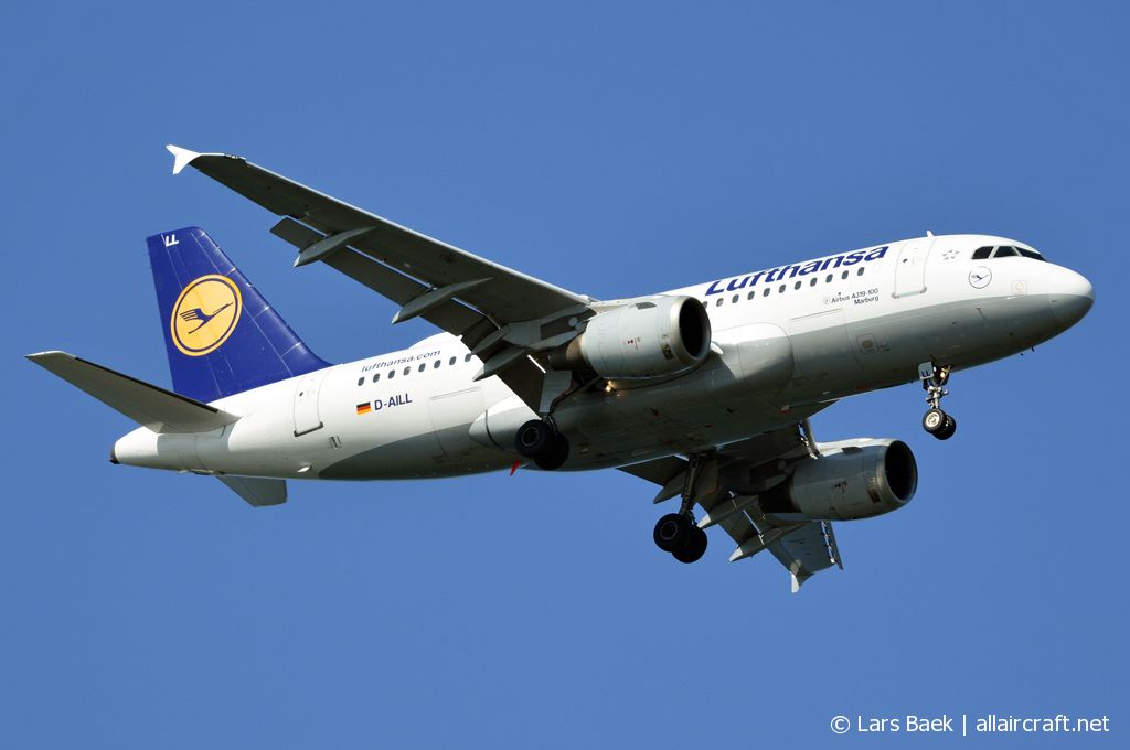D-AILL (689) 1997 Airbus A319-114