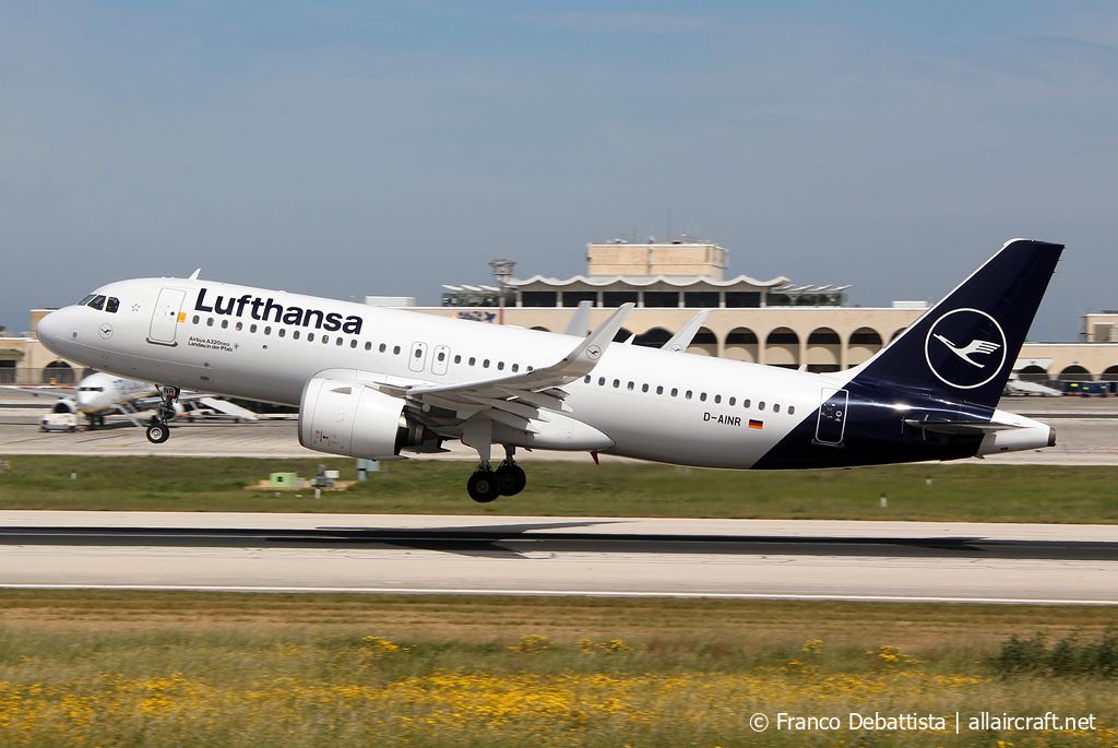 D-AINR · Airbus A320-271N · (MLA / LMML)