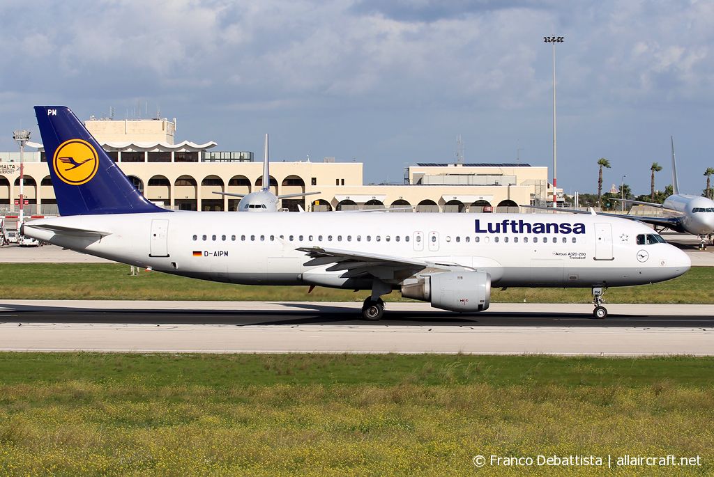 D-AIPM · Airbus A320-211 · (MLA / LMML)