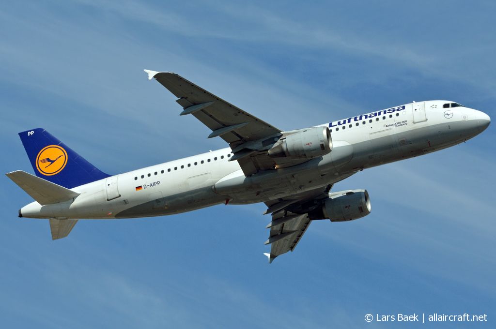 D-AIPP · Airbus A320-211 · (CPH / EKCH)